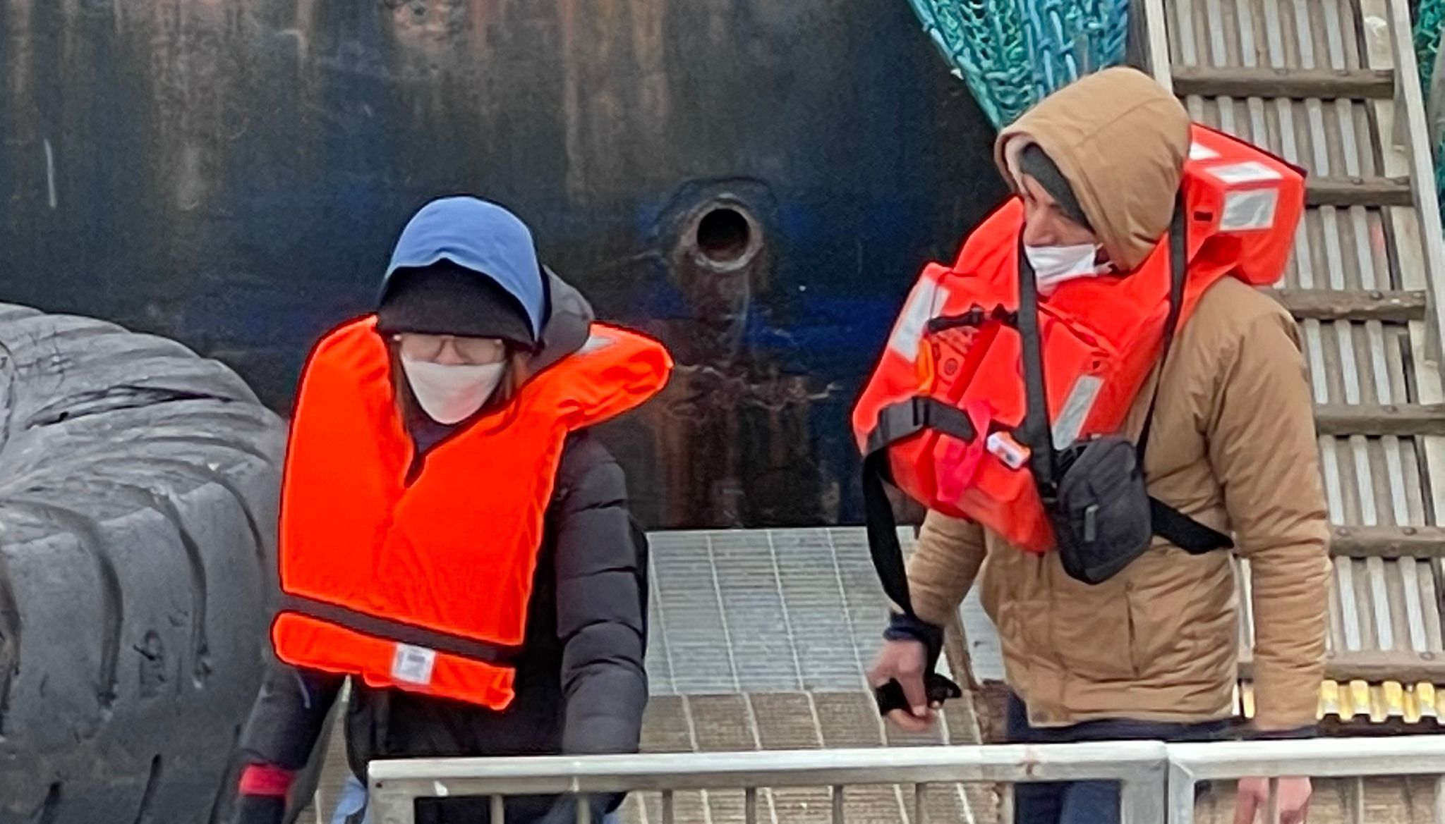 After an eleven day hiatus, in which no small boats made it into UK waters, the first dinghy was spotted and intercepted around 1am on Sunday.