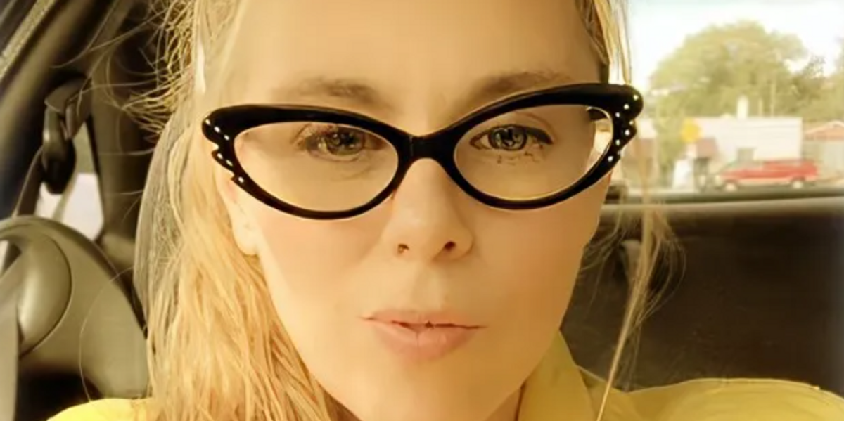 NextImg:American hijab wearing 'hitwoman' on the run breaks silence as mother urges her to surrender