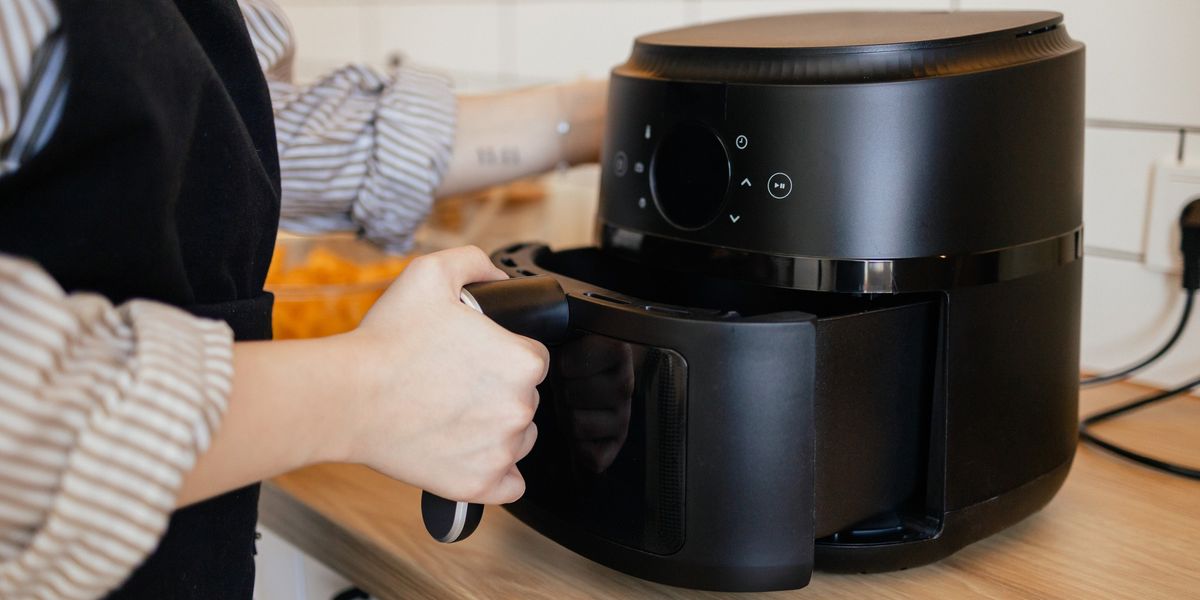 NextImg:Air fryer warning as popular product sold in the UK poses fire risk - check your kitchens and 'stop using immediately'