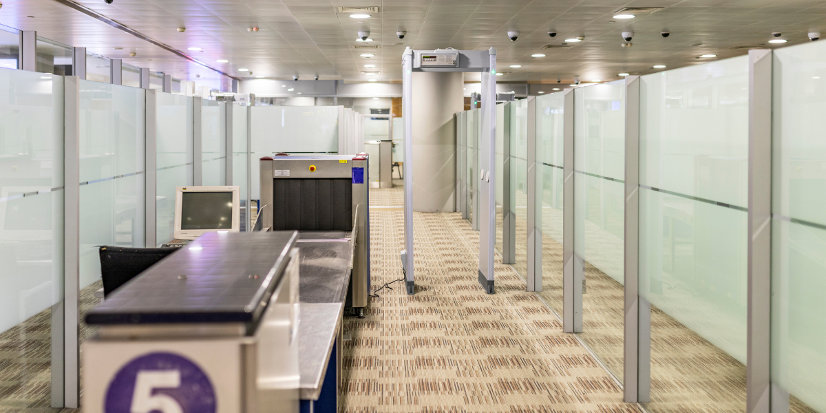 NextImg:Britons warned of 'possible delays' at border control as European nation implements emergency measures
