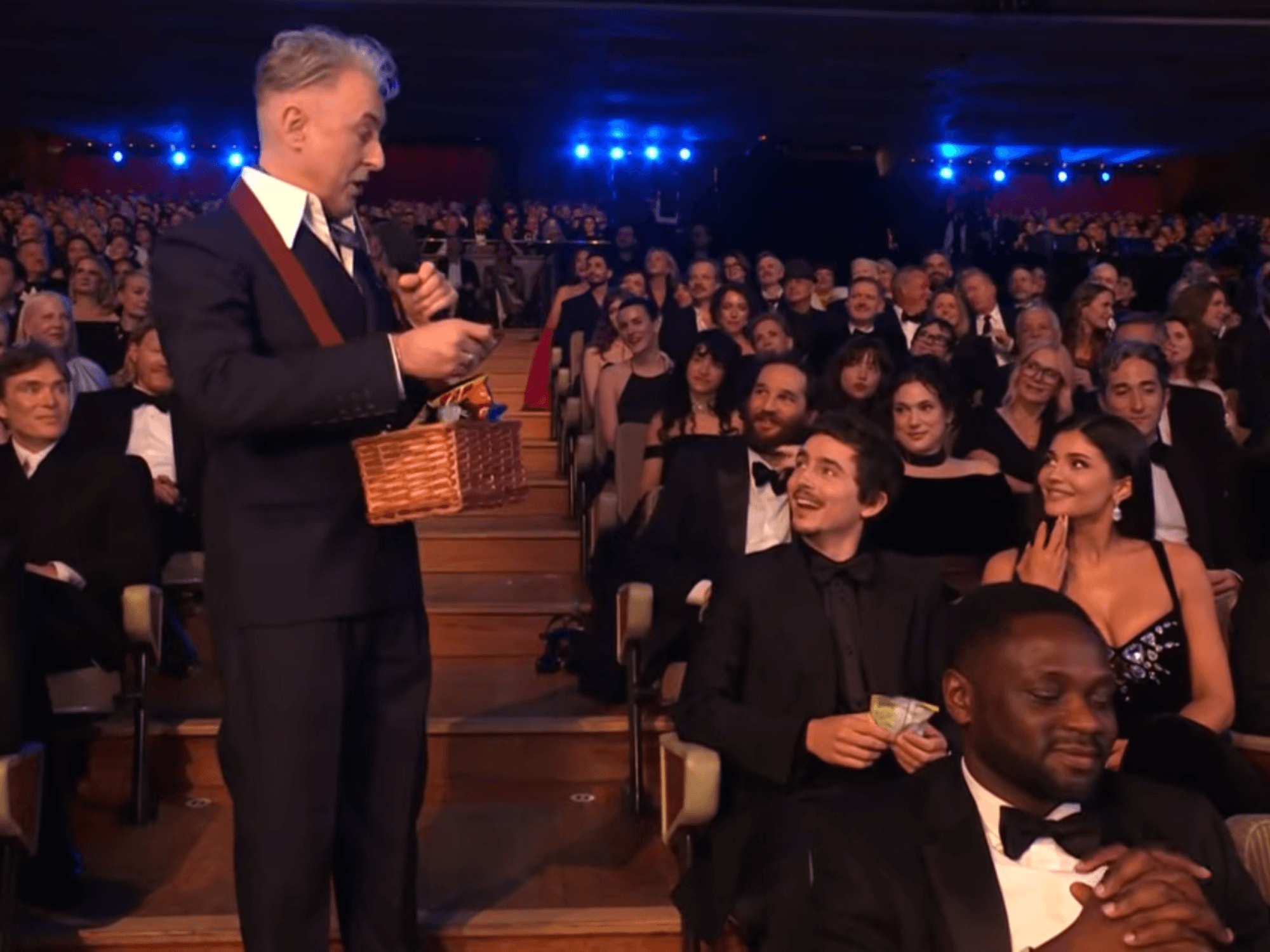 Alan Cumming's skit with TImothee Chalamet and Kylie Jenner