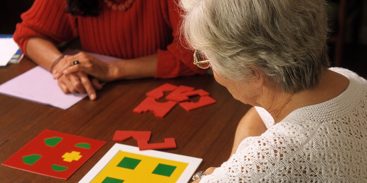 NextImg:Women at greater risk of Alzheimer's due to sexist society