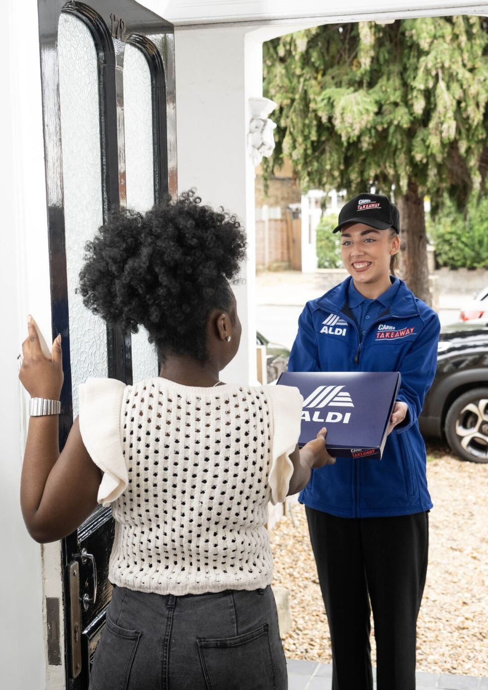 Aldi delivering pizza