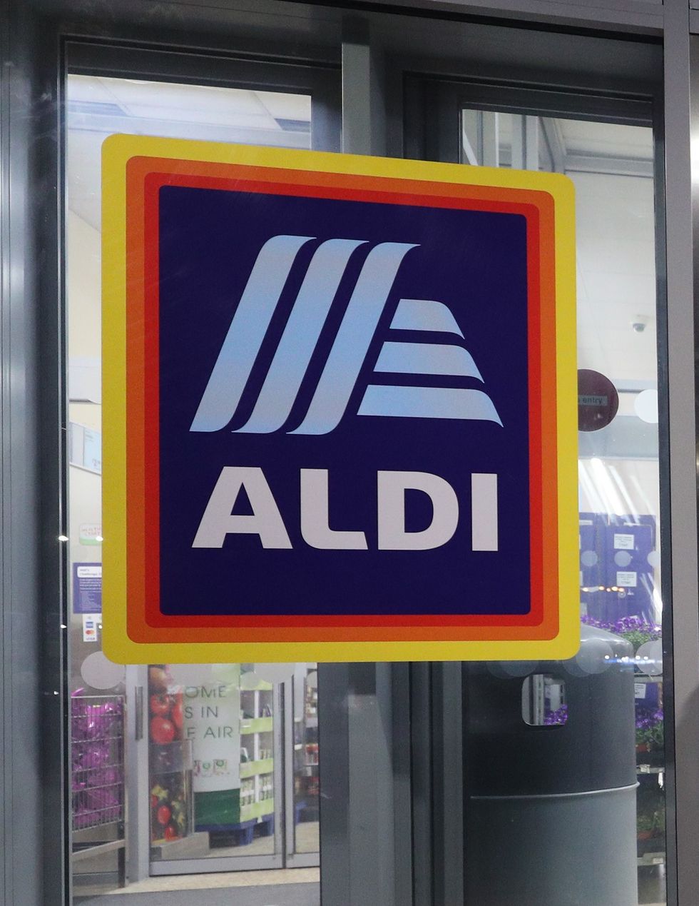 Aldi store sign