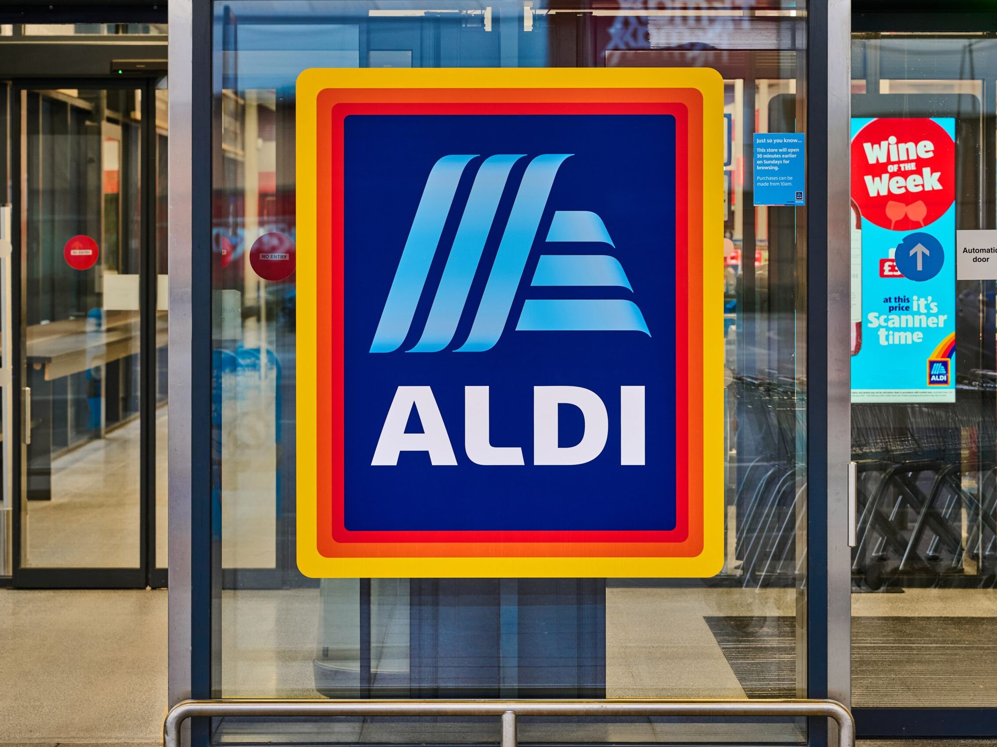Aldi store sign