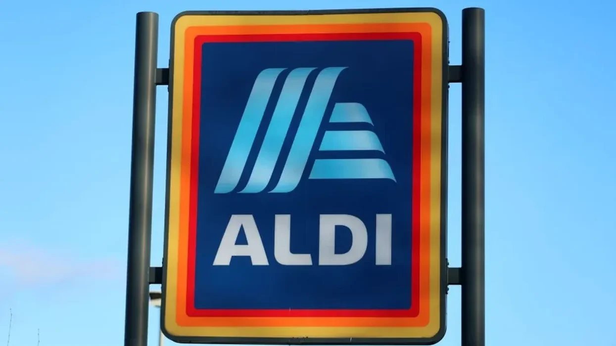 Aldi store sign