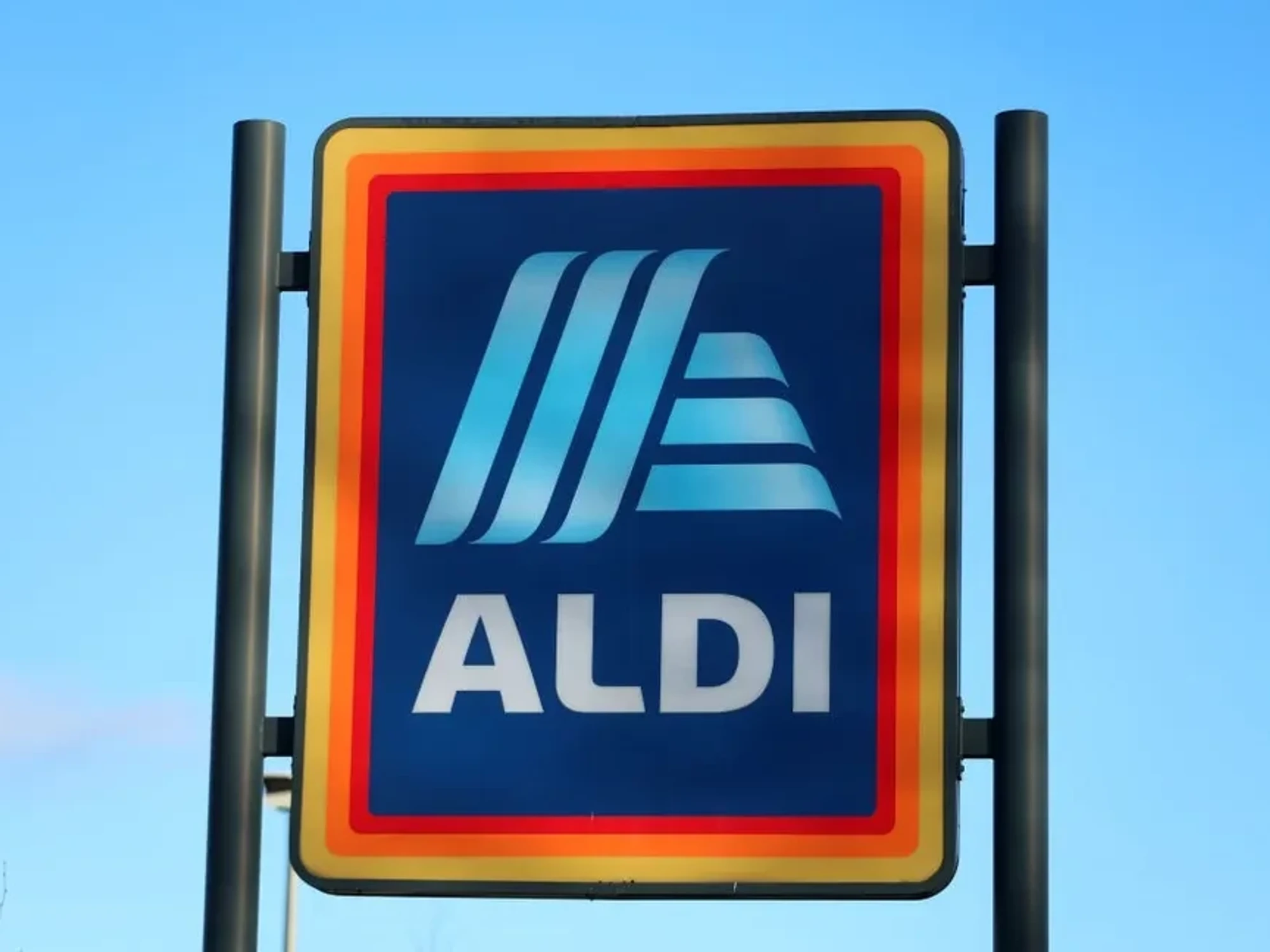 Aldi store sign