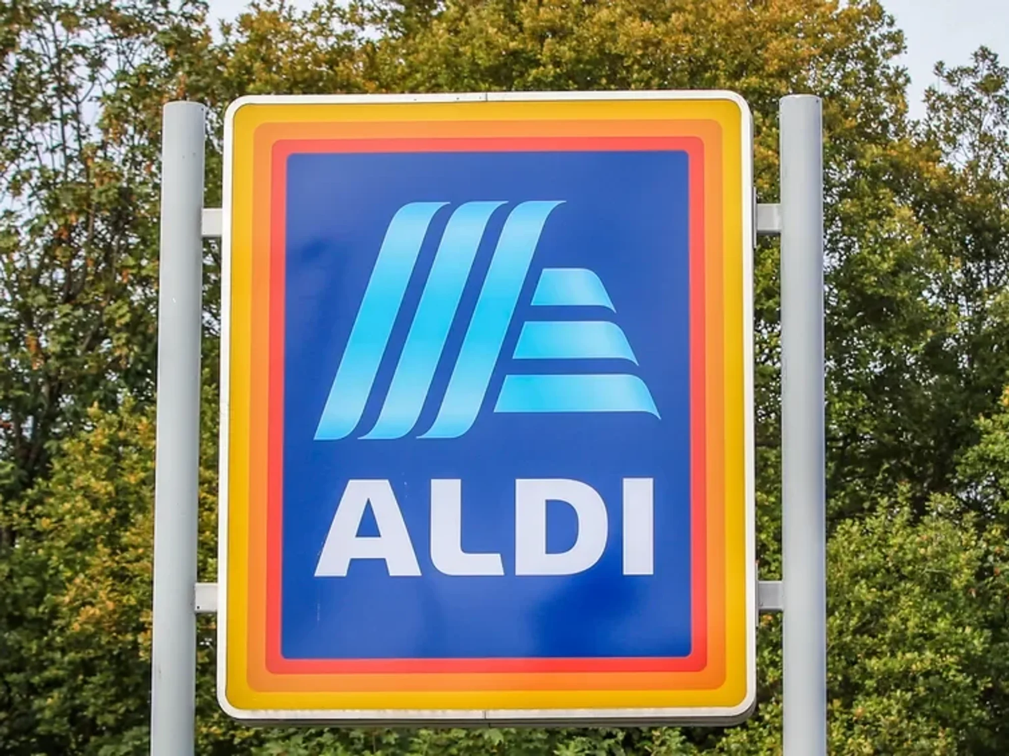 Aldi store sign