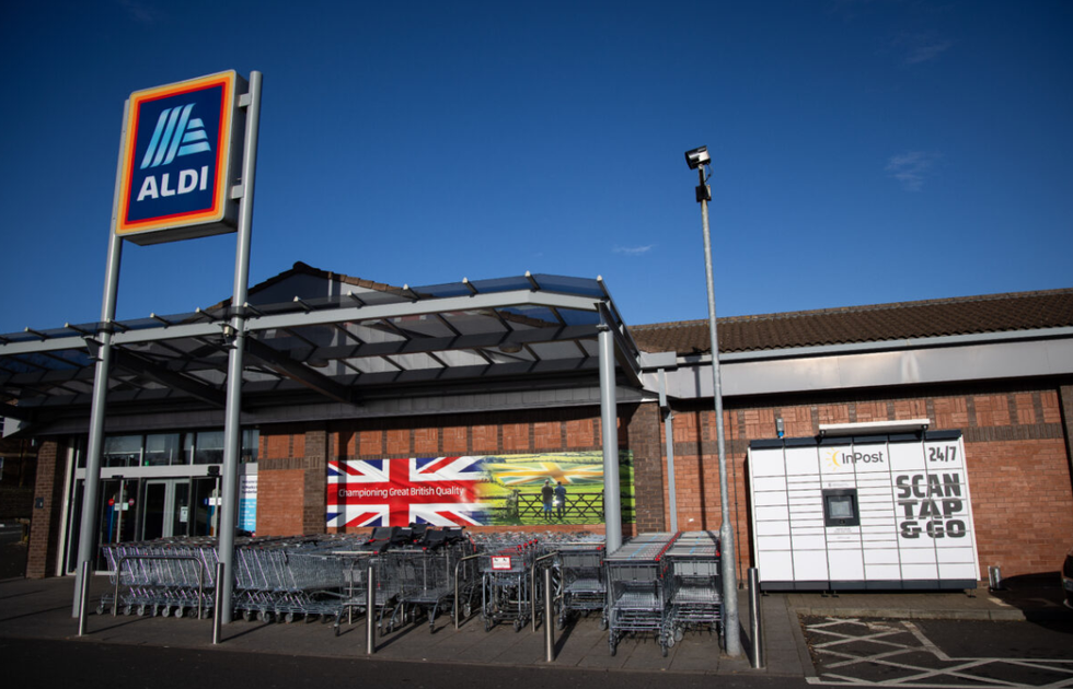 Aldi stores next to an InPost