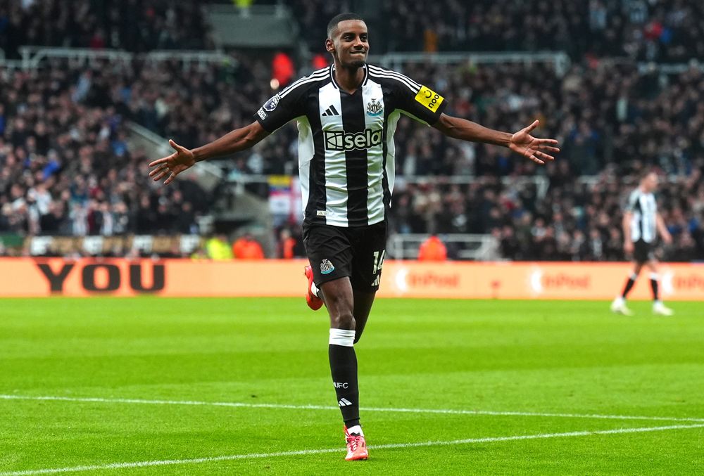 Alexander Isak 'adamant he'll never play for Newcastle again' as Liverpool get major boost