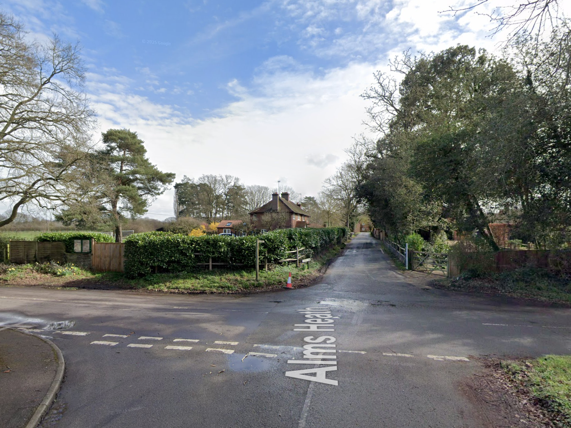 Alms Heath and School Lane in Ockham, Surrey