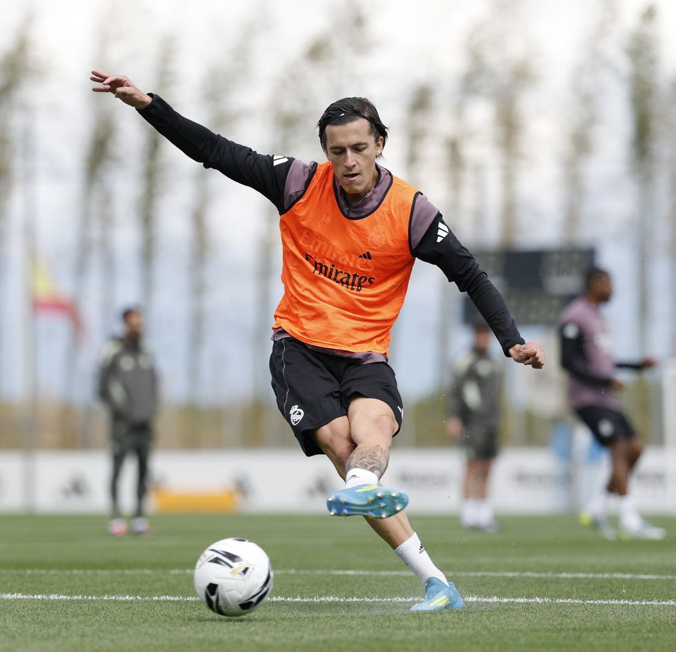 Alvaro Carreras recently addressed the reports on Instagram, describing it as an "isolated matter without importance" that has already been resolved, though he did not deny that the slap occurred
