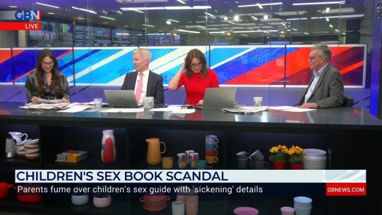 Adults with poor oral hygiene are given dementia warning - how to reduce your risk of developing Alzheimer's disease