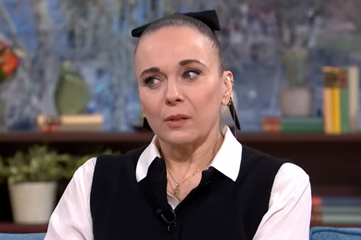 Amanda Abbington