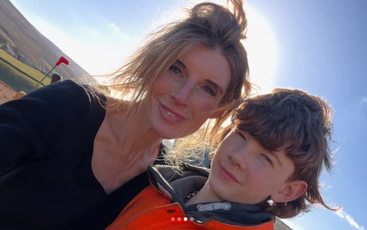 Amanda and Sydney Owen