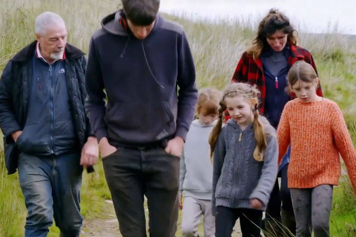 Amanda Owen, Clive Owen and kids