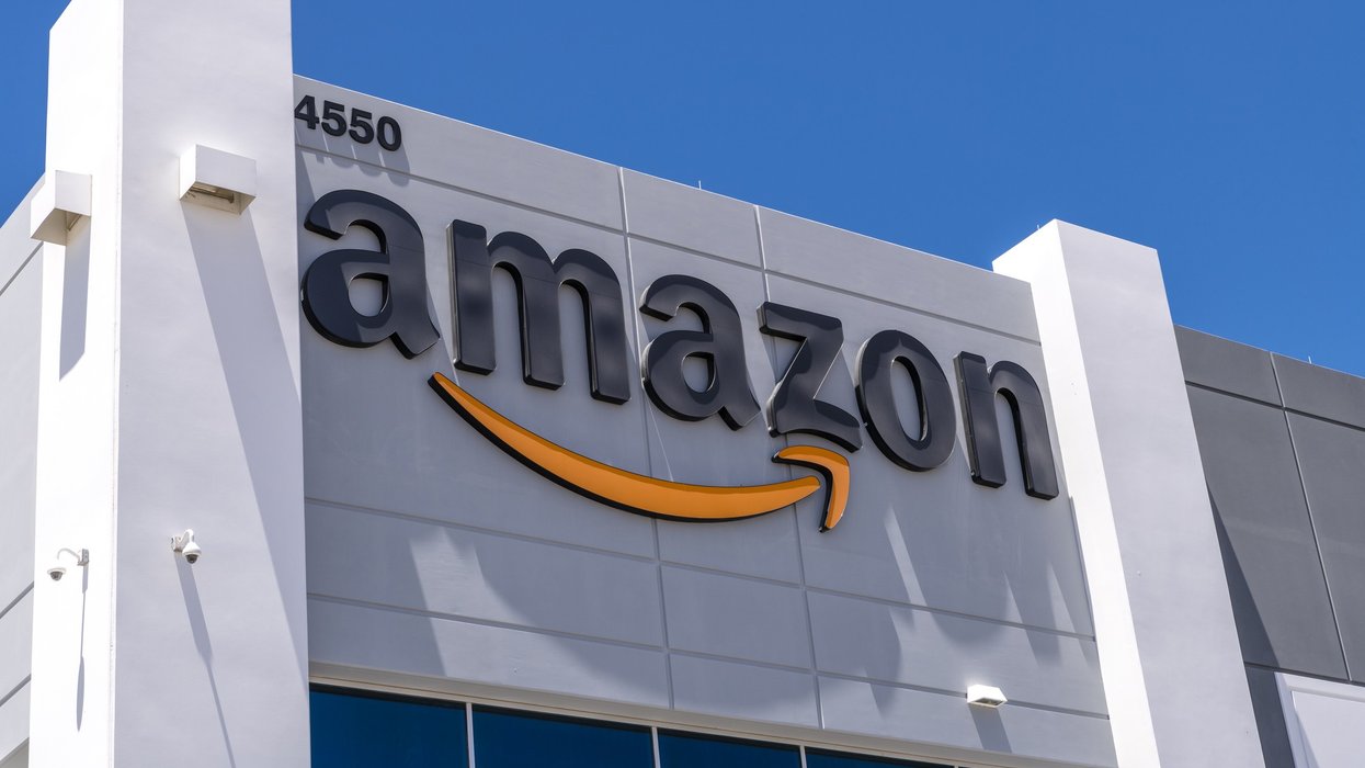 Amazon store logo