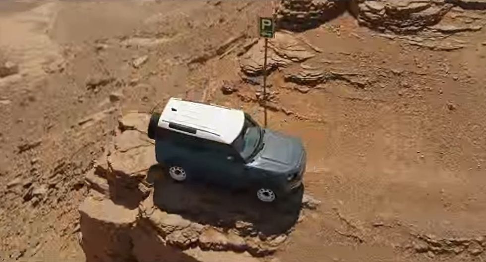 An ad for Land Rover Defenders has banned for giving the misleading impression that the vehicles parking sensors could alert drivers to a cliff edge