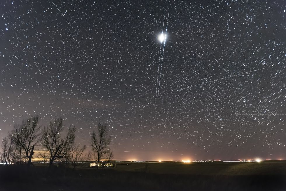 An image of a comet