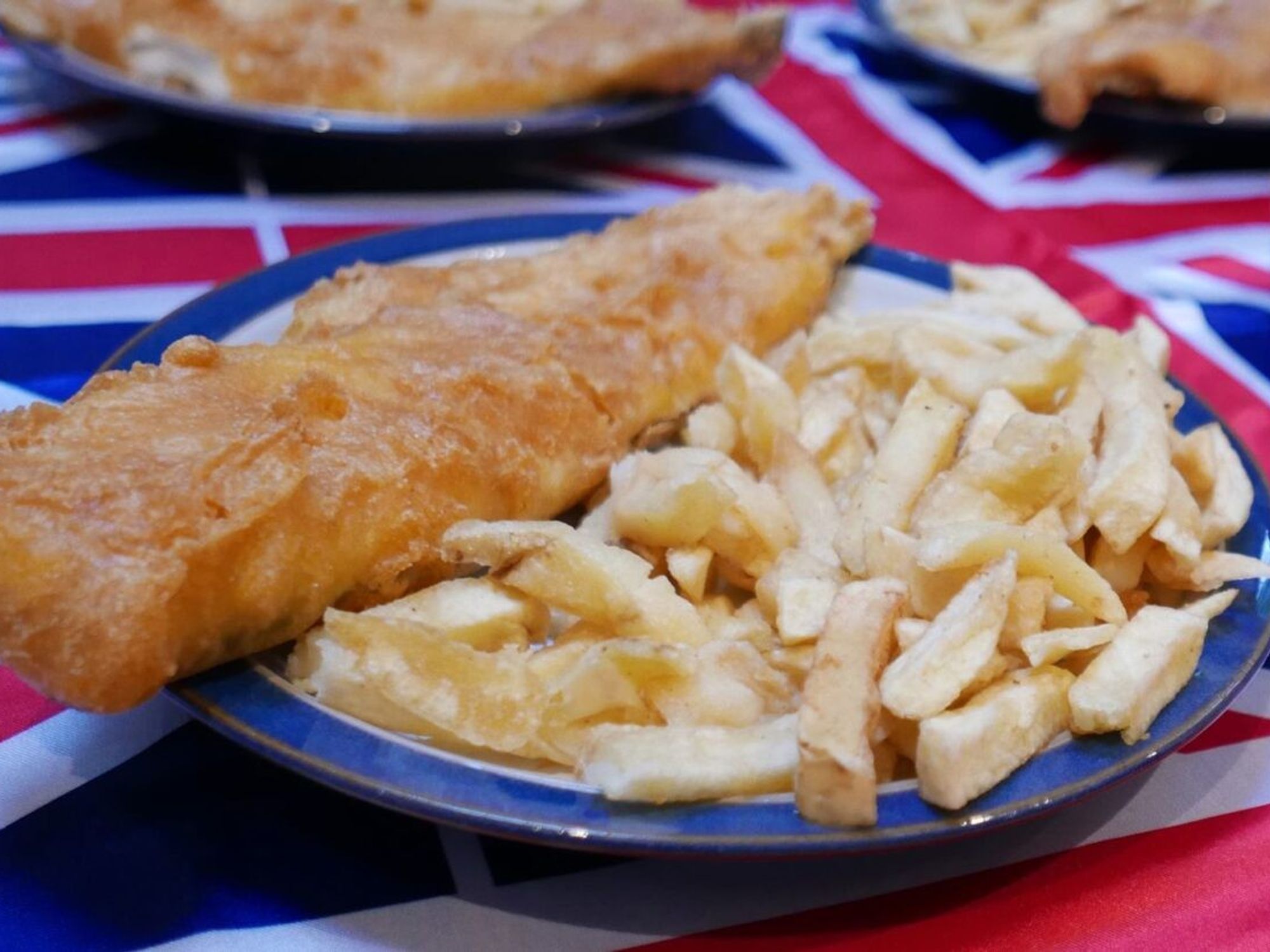 An image of a portion of fish and chips on Fish n Chickn's website