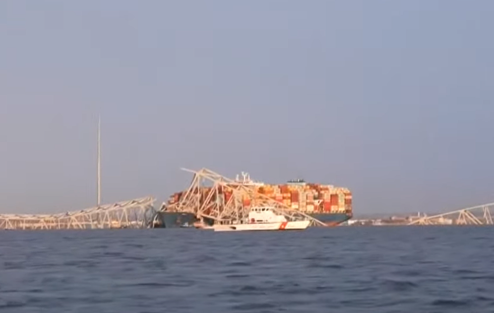 An image of the Baltimore bridge after the incident