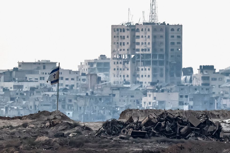 Izraelská vlajka letí nad Gaza