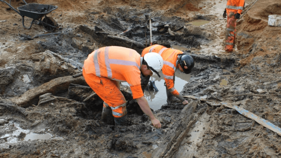Ancient Bronze Age well discovered