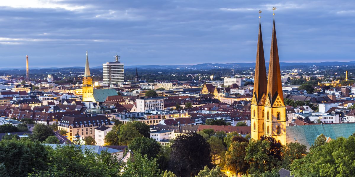 NextImg:'Several people injured' after gunman opens fire in 'mass shooting' outside court in Germany