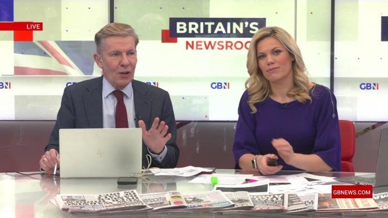 'Shouting' easyJet crew 'threw' NHS doctor off flight over baggage row