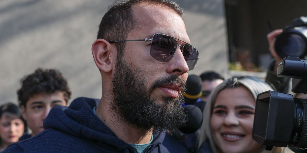 NextImg:Andrew Tate's home raided by police as Romania launches new investigation