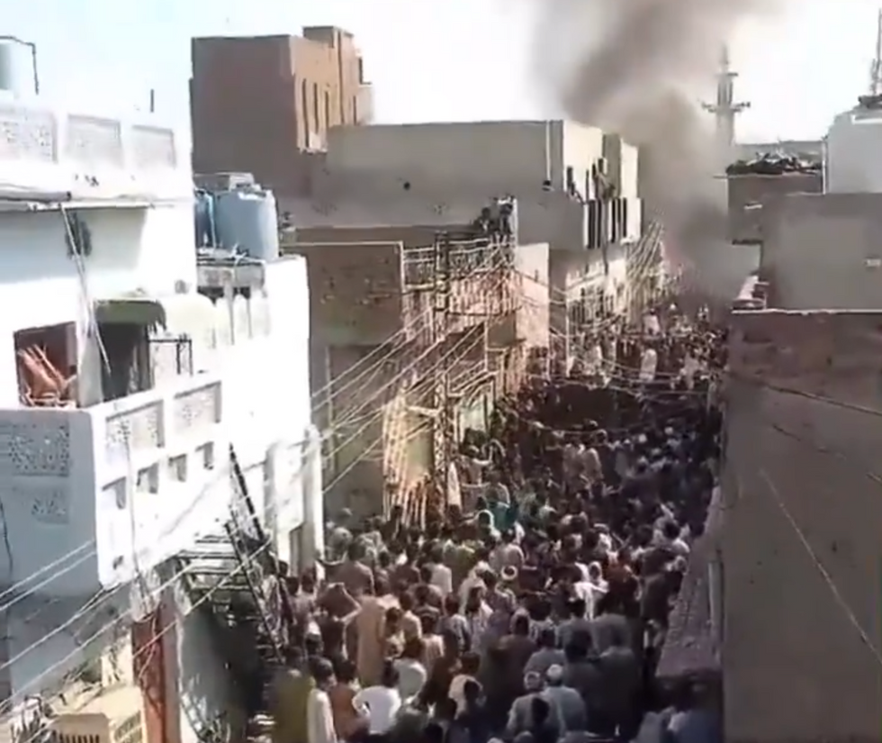Angry mob in Pakistan