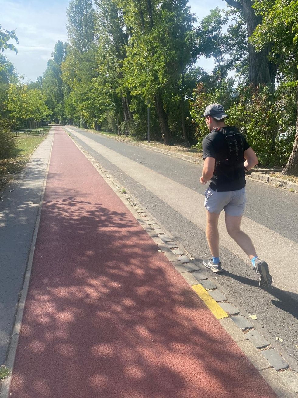 Angus Read running