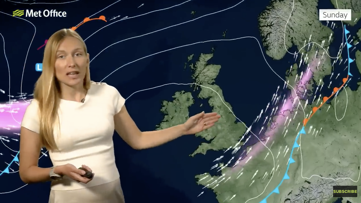 Annie Shuttleworth shows how weather patterns will change by Sunday