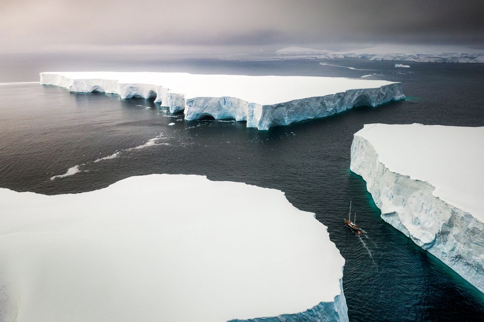 Antartic iceberg