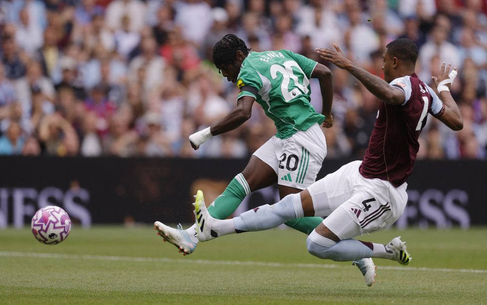 Anthony Elanga, Ezri Konsa