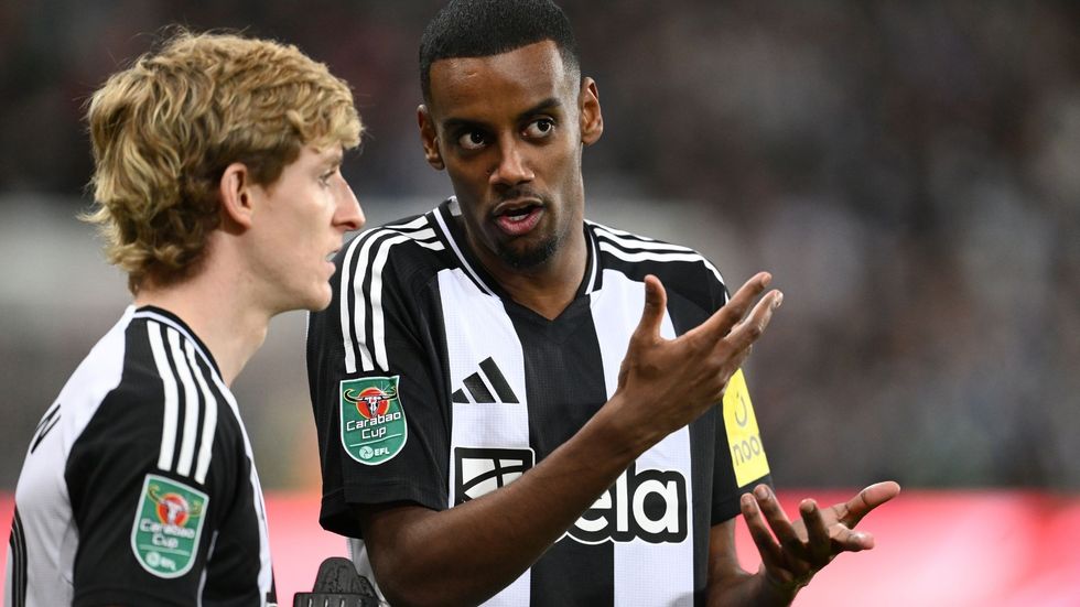 Anthony Gordon, Alexander Isak
