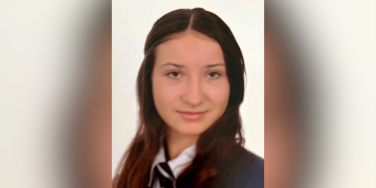 NextImg:Father fatally stabbed daughter, 14, to death during 'play fight' in their kitchen while cooking dinner, court told