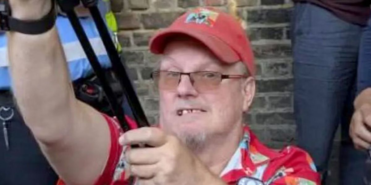 NextImg:Anti-migrant YouTuber who claimed to promote the 'protection of women and children' is convicted paedophile