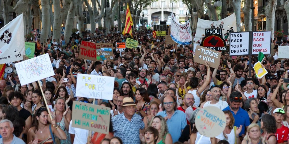 NextImg:Majorca businesses hope September will 'save the season' after holidaymakers shunned island amid anti-tourist protests