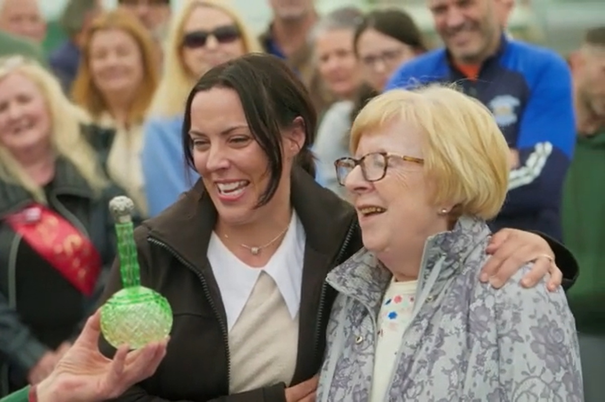 Antiques Roadshow guests