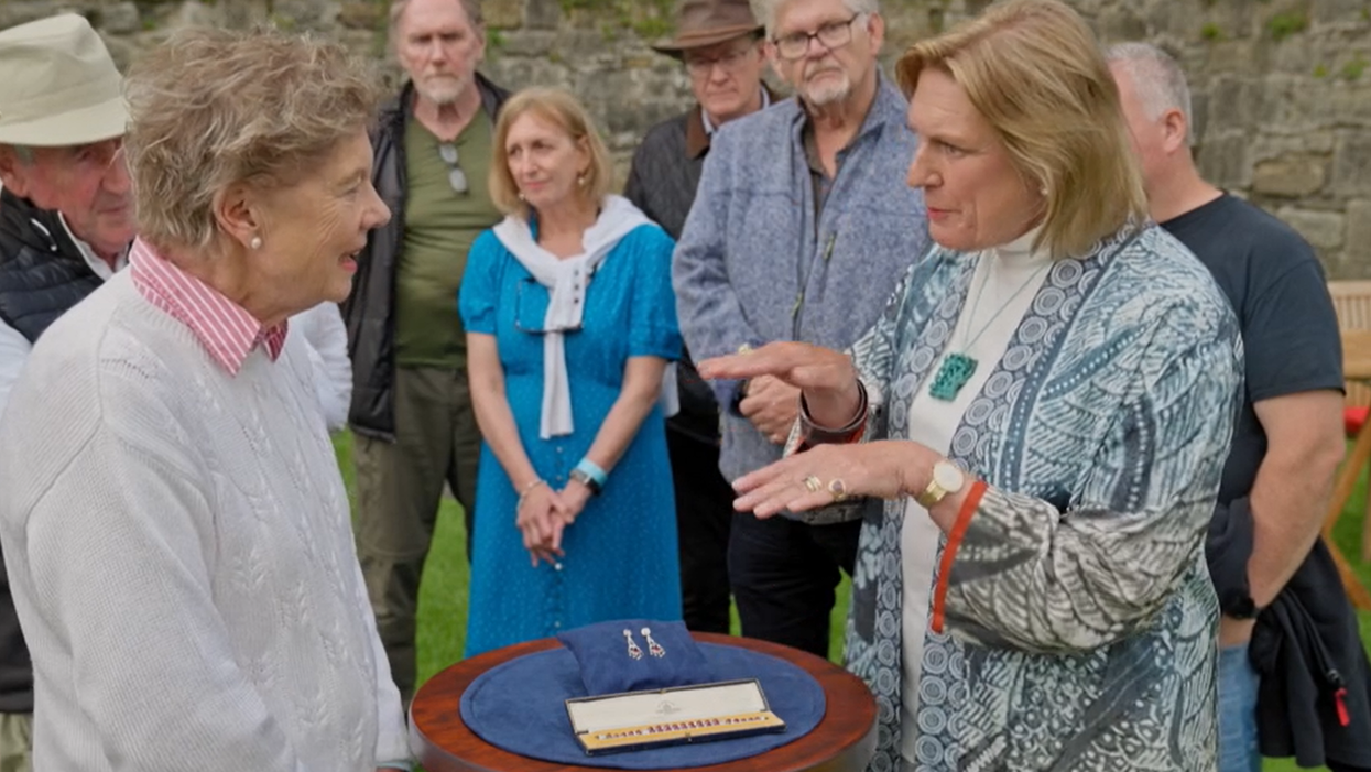 Antiques Roadshow Johanna Hardy and guest