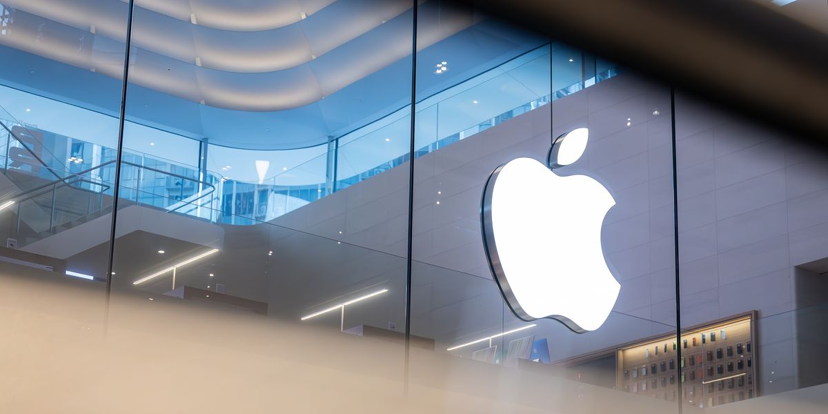 NextImg:Apple blasts 'bureaucrats in Brussels' for blocking free iPhone features and cautions the UK could be next