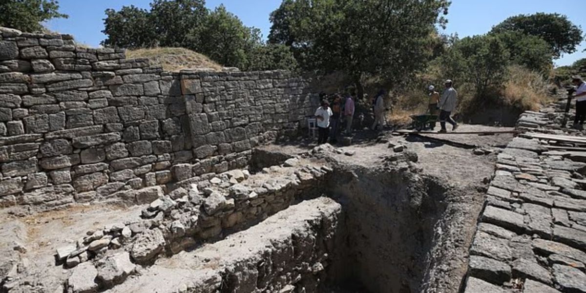 NextImg:Archaeology breakthrough as ancient ruins reveal fresh evidence of legendary Trojan War