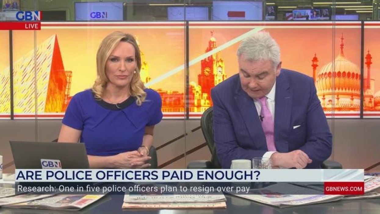 HAVE YOUR SAY: Are police officers getting paid enough or do they deserve a pay rise? COMMENT NOW