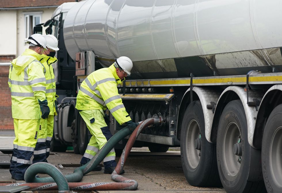 Armed forces help deliver fuel to forecourts