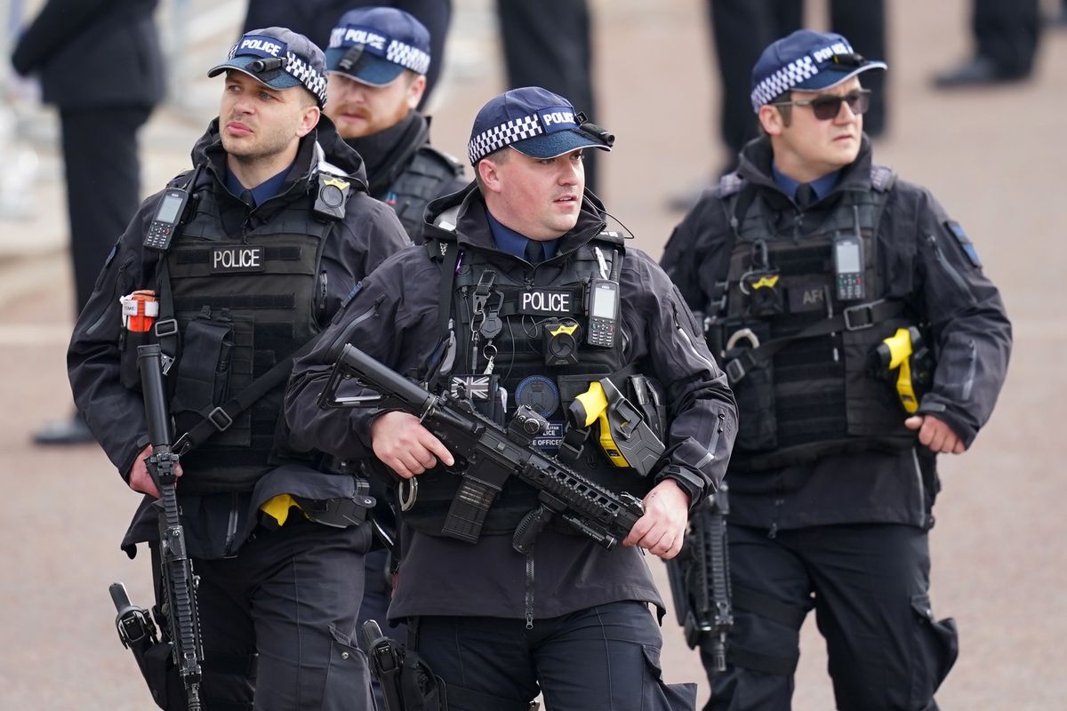 Met Police admits firearms officers #39 stepping back #39 en masse in protest Met Police admits firearms officers #39 stepping back #39 en masse in protest
