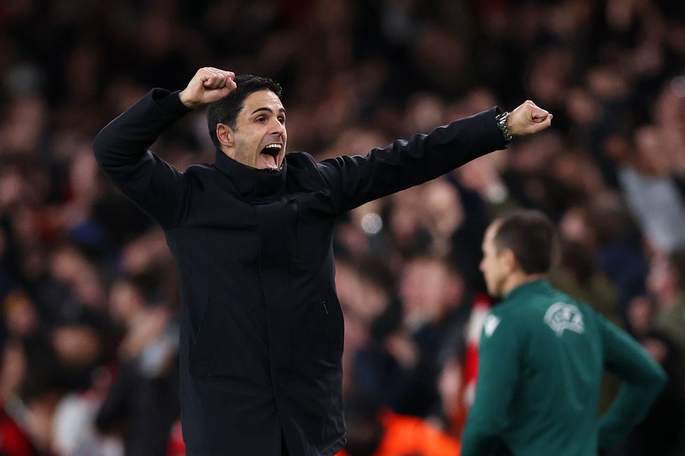 Arsenal beat Porto on penalties