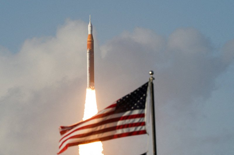Artemis II launch