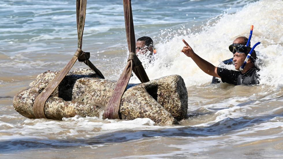 Artifacts discovered in Abu Qir Bay