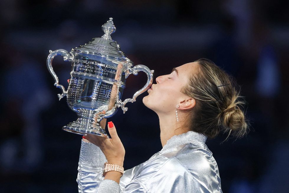 Aryna Sabalenka retained her US Open crown after overpowering Amanda Anisimova 6-3, 7-6(3)